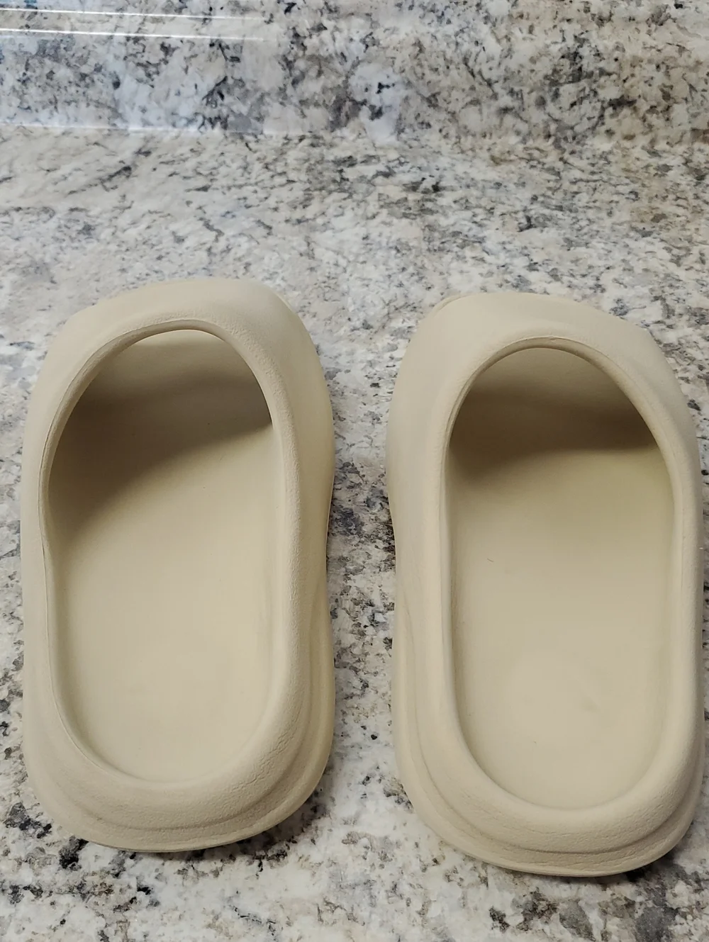 YEEZY adidas Slide in BONE Color